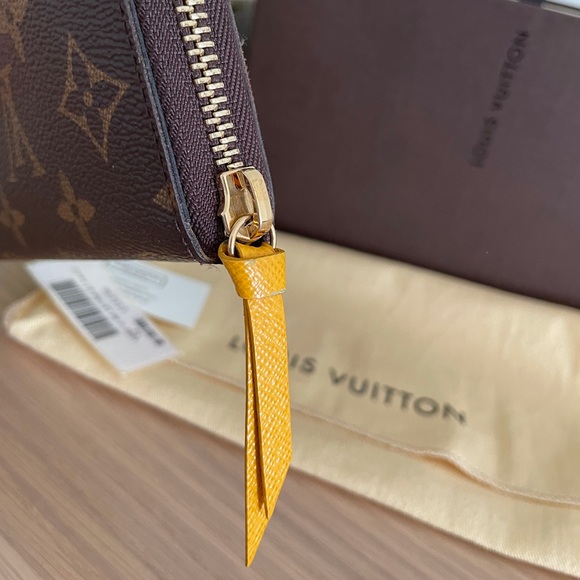 Sold Louis Vuitton Monogram Clemence Wallet - Picture 3 of 11